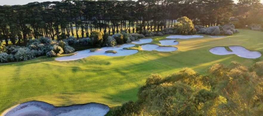 <em>Experience Melbourne's famous Sandbelt!</em> 18 holes for 2 in a motorised cart at the beautiful Sandy Golf Links.