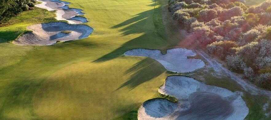 <em>Experience Melbourne's famous Sandbelt!</em> 18 holes for 4 in motorised carts at the beautiful Sandy Golf Links.