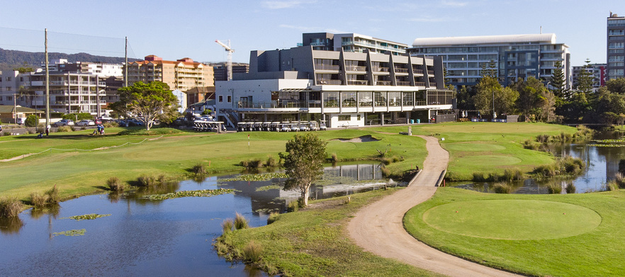 Your chance to play with mates at the Stunning <em>Wollongong Golf Club:</em>  18 Holes for Four in Two Motorised Carts!
