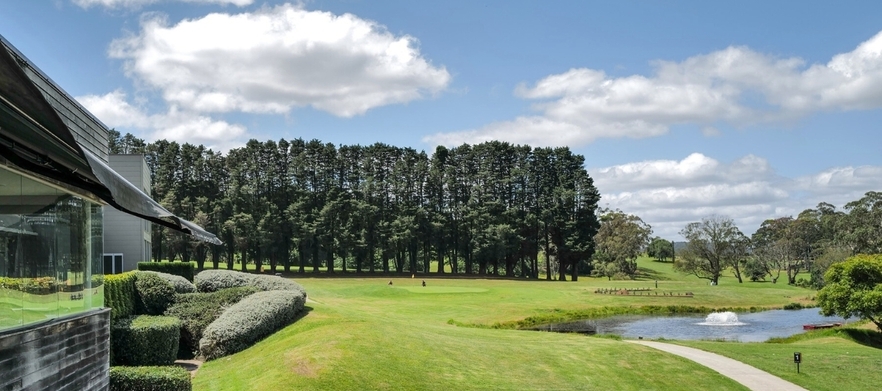 <em>Southern Highlands Golf Getaway!</em><b>One Night & Two Games of Golf for Two at The Gibraltar Bowral!</b>