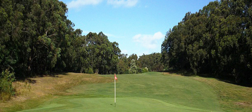 Play the stunning <em>Leongatha Golf Club!</em> Includes motorised carts. 