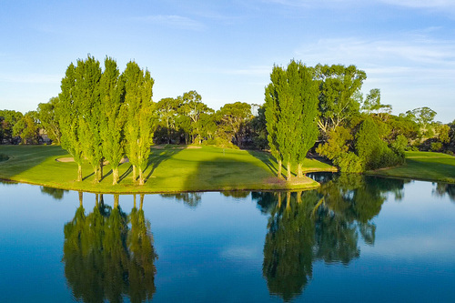 Golf-Getaway-Murray-Downs-Golf-and-Country-Club-4th-Hole-11.jpg