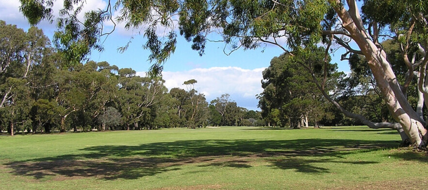 SPECIAL! 18 Holes For Two in a Motorised Cart at <em>Bairnsdale Golf Club.</em>