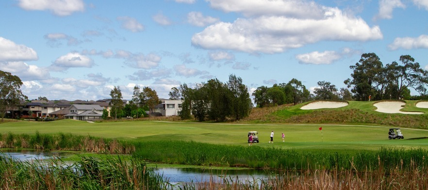 <em>Winter Promotion for One of Sydney's Top Courses! 18 Holes For TWO in a Cart with Drinks at Stonecutters Ridge Golf Club