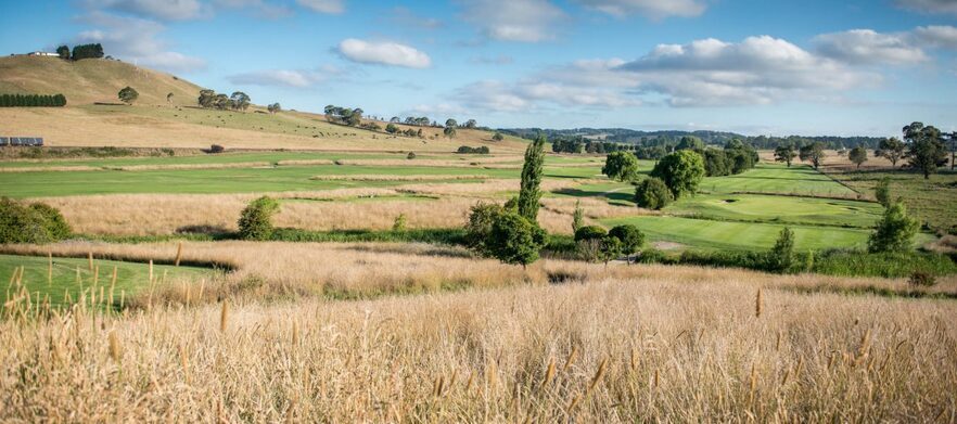 Stay & Play For Two at <em>Peppers Manor House.</em> Includes 18 Holes at Mt Broughton GC, Breakfast, Drinks Vouchers & More!