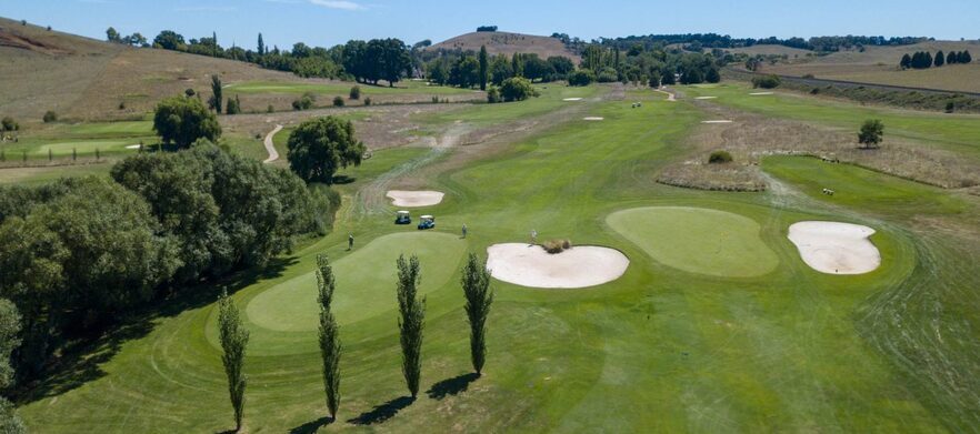 Stay & Play For Two at <em>Peppers Manor House.</em> Includes 18 Holes at Mt Broughton GC, Breakfast, Drinks Vouchers & More!