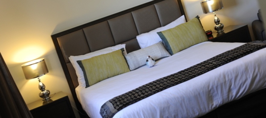 1 Night Stay for Two in an Executive room at Riverside Oaks Golf Resort. Includes golf in a motorised cart on The Gangurru Course.
