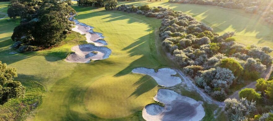 <em>Experience Melbourne's famous Sandbelt!</em> 18 holes for 2 in a motorised cart at the beautiful Sandy Golf Links.