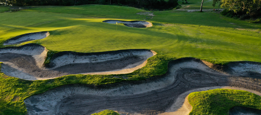 <em>Experience Melbourne's famous Sandbelt!</em> 18 holes for 4 in motorised carts at the beautiful Sandy Golf Links.
