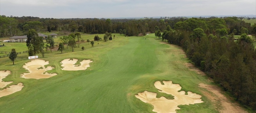 <em>Discover one of Sydney's True Gems!</em> 18 Holes for Two at the <em>Beautiful Twin Creeks Golf & Country Club </em> Includes a shared motorised cart and a drink each!